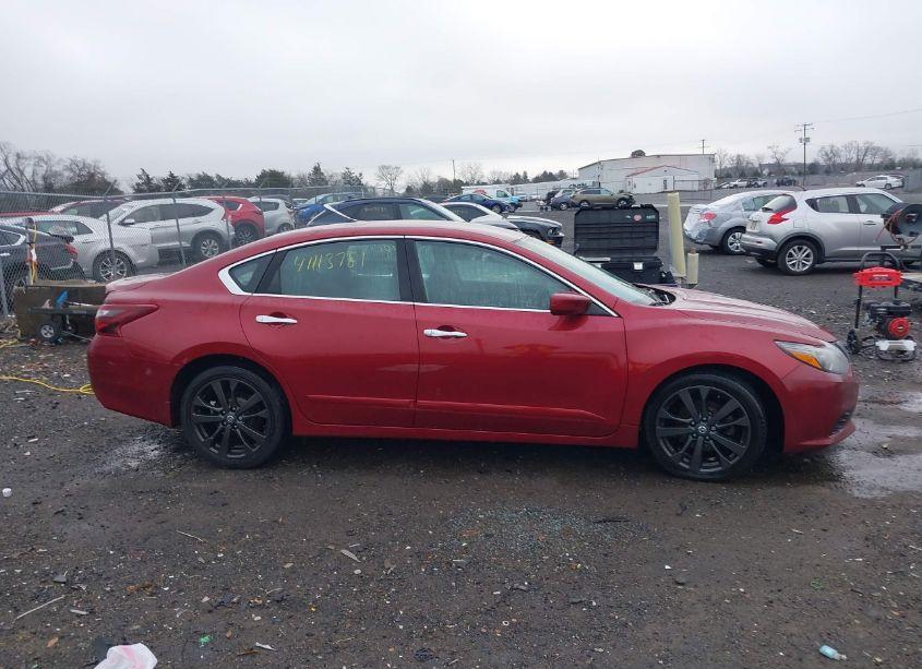 Photo 13 of 2017 Nissan Altima 2.5 SR (VIN 1N4AL3AP5HC474342)