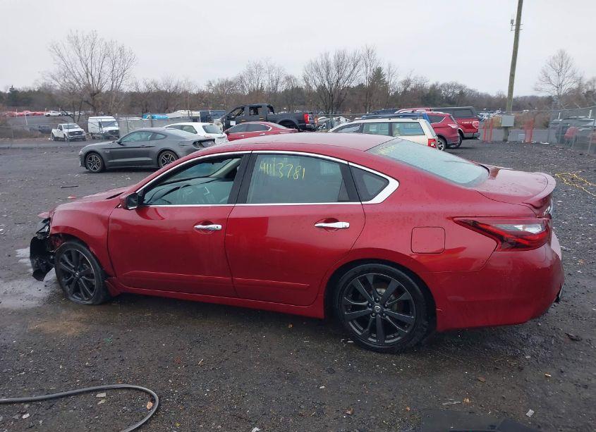 Photo 14 of 2017 Nissan Altima 2.5 SR (VIN 1N4AL3AP5HC474342)