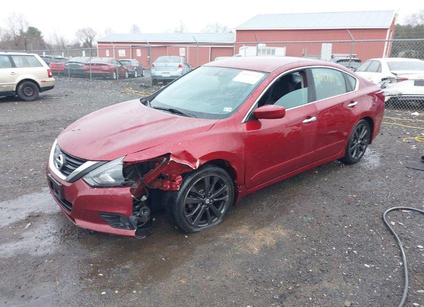 Photo 2 of 2017 Nissan Altima 2.5 SR (VIN 1N4AL3AP5HC474342)