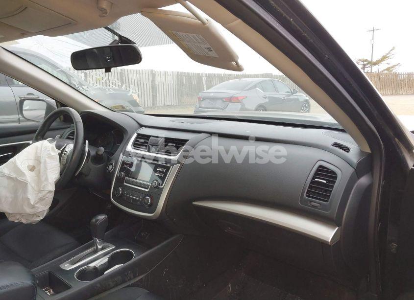 Photo 5 of 2017 Nissan Altima 2.5 SR (VIN 1N4AL3AP5HC475622)