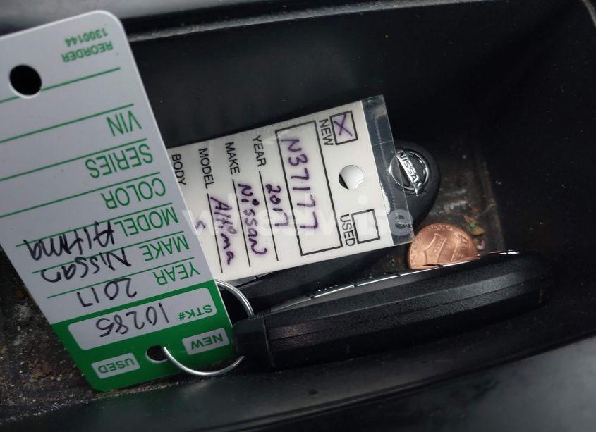 Photo 11 of 2017 Nissan Altima 2.5 S (VIN 1N4AL3AP5HC477001)