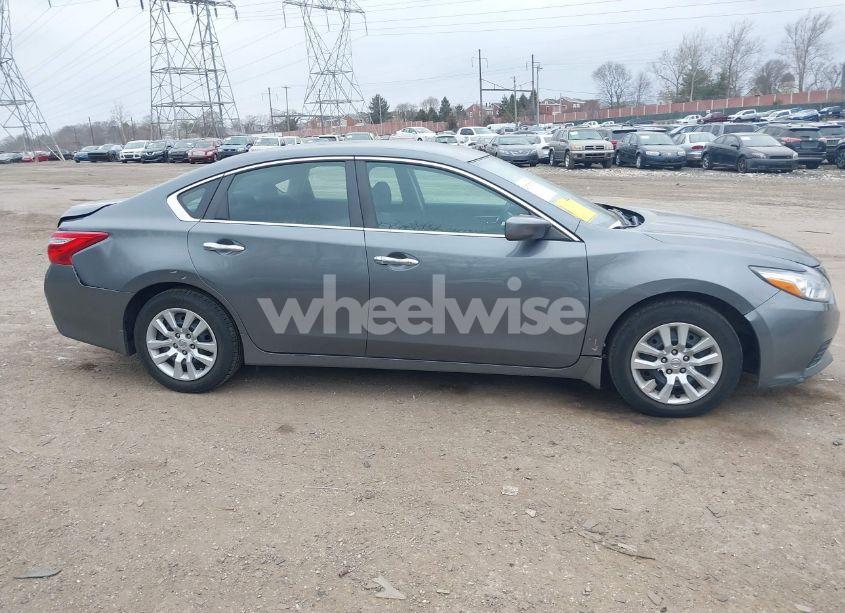 Photo 14 of 2017 Nissan Altima 2.5 S (VIN 1N4AL3AP5HC477001)