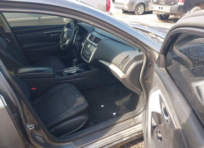 Photo 5 of 2017 Nissan Altima 2.5 SR (VIN 1N4AL3AP5HC479752)