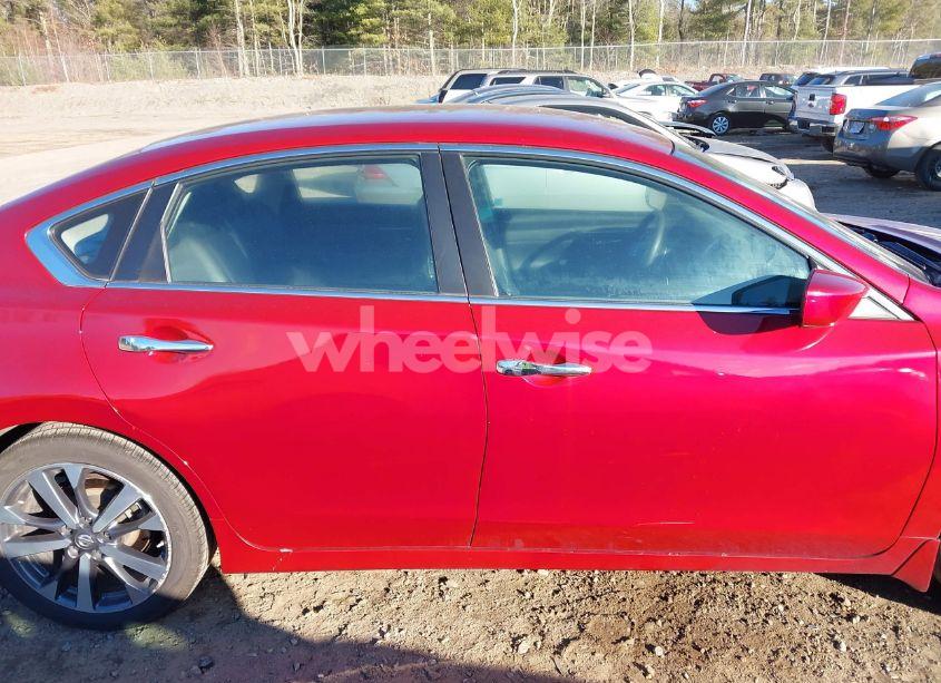 Photo 14 of 2017 Nissan Altima 2.5 SR (VIN 1N4AL3AP5HC485857)