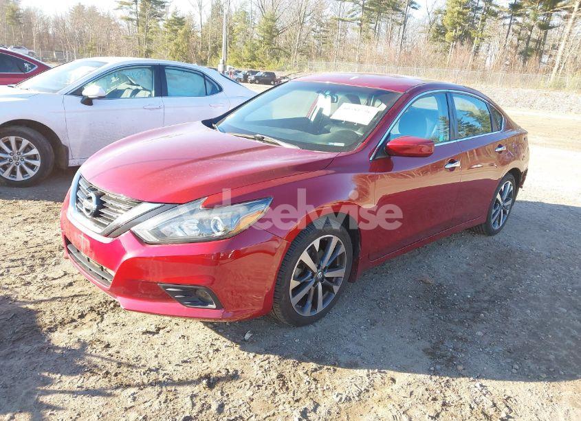 Photo 2 of 2017 Nissan Altima 2.5 SR (VIN 1N4AL3AP5HC485857)