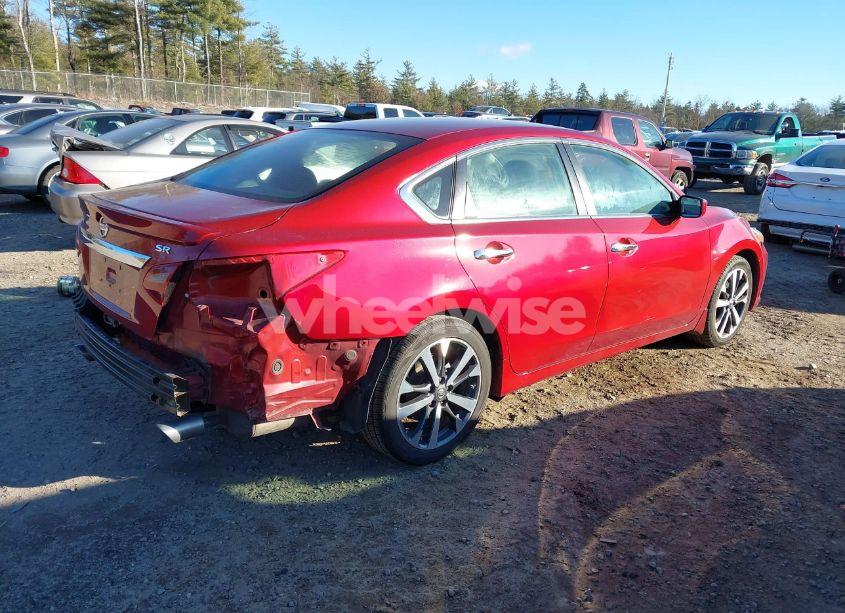 Photo 4 of 2017 Nissan Altima 2.5 SR (VIN 1N4AL3AP5HC485857)