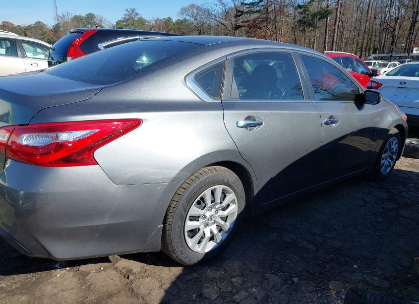 Photo 13 of 2017 Nissan Altima 2.5 S (VIN 1N4AL3AP5HC487236)