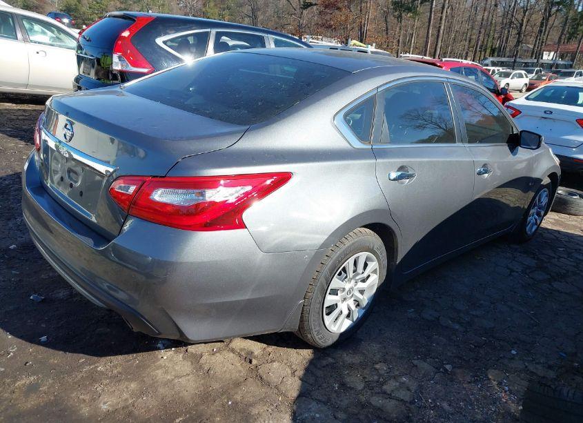 Photo 4 of 2017 Nissan Altima 2.5 S (VIN 1N4AL3AP5HC487236)