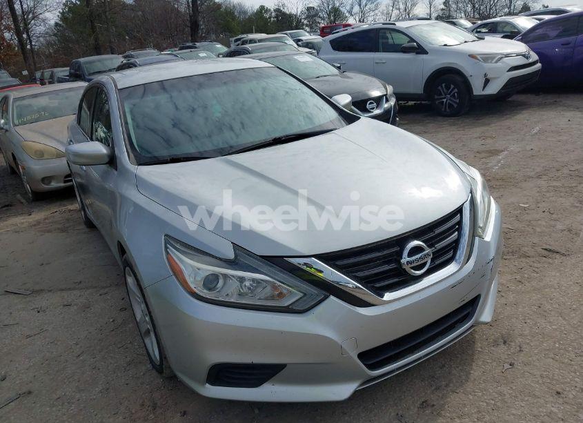 2017 Nissan Altima 2.5 S (VIN 1N4AL3AP5HC487785) main photo