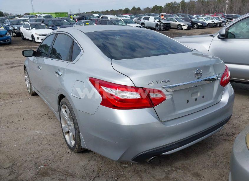 Photo 3 of 2017 Nissan Altima 2.5 S (VIN 1N4AL3AP5HC487785)