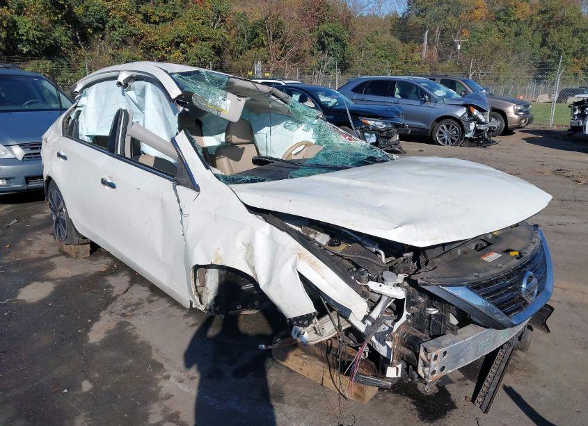 Photo 6 of 2017 Nissan Altima 2.5 SL (VIN 1N4AL3AP5HC492906)