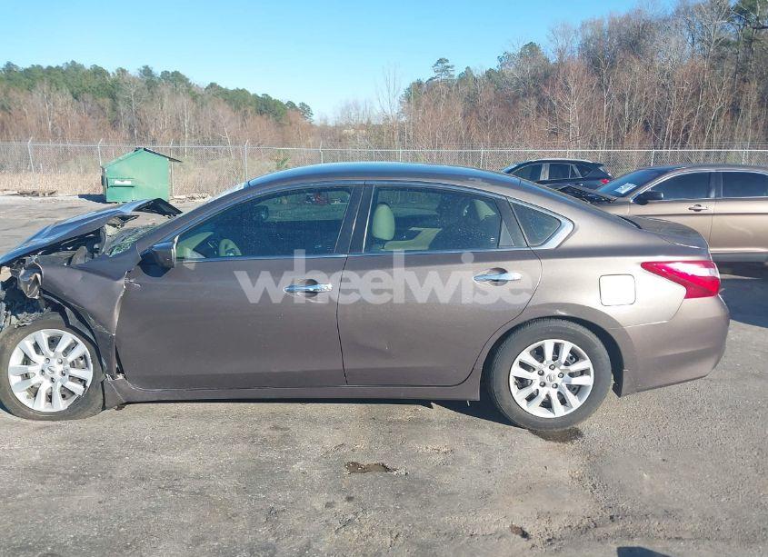 Photo 15 of 2017 Nissan Altima 2.5 S (VIN 1N4AL3AP5HN309511)