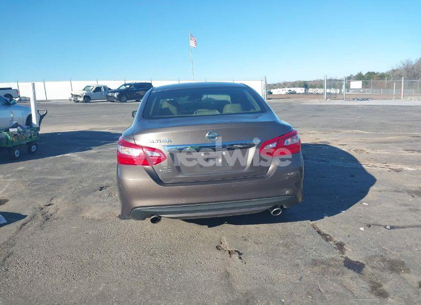 Photo 17 of 2017 Nissan Altima 2.5 S (VIN 1N4AL3AP5HN309511)