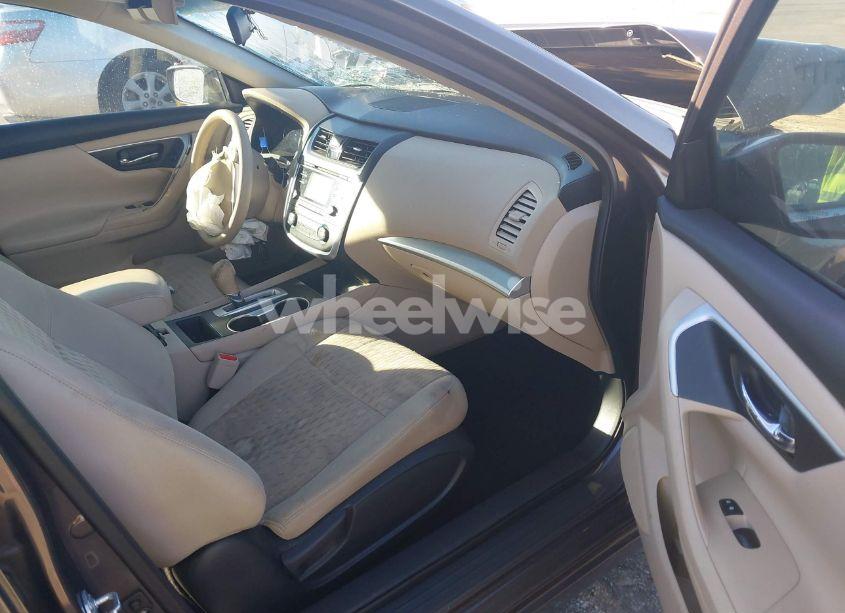 Photo 5 of 2017 Nissan Altima 2.5 S (VIN 1N4AL3AP5HN309511)