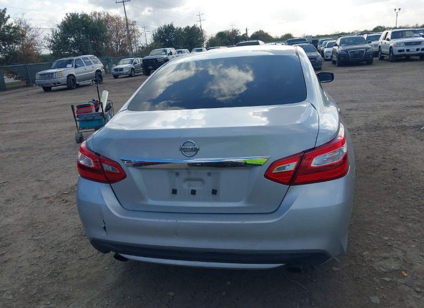Photo 16 of 2017 Nissan Altima 2.5/2.5 S/2.5 SL/2.5 SR/2.5 SV (VIN 1N4AL3AP5HN316393)