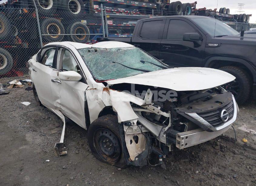 Photo 12 of 2017 Nissan Altima 2.5 S (VIN 1N4AL3AP5HN329645)