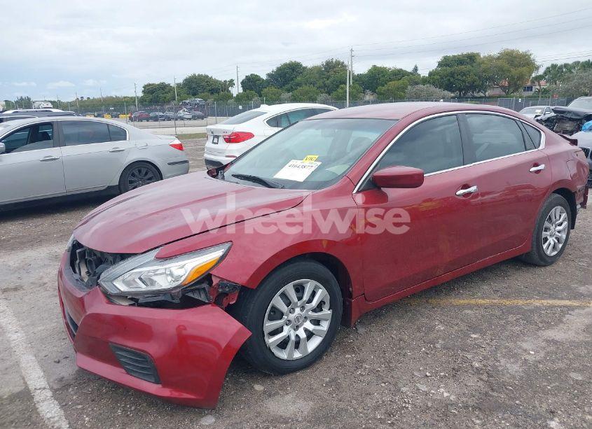 Photo 2 of 2017 Nissan Altima 2.5 S (VIN 1N4AL3AP5HN335462)
