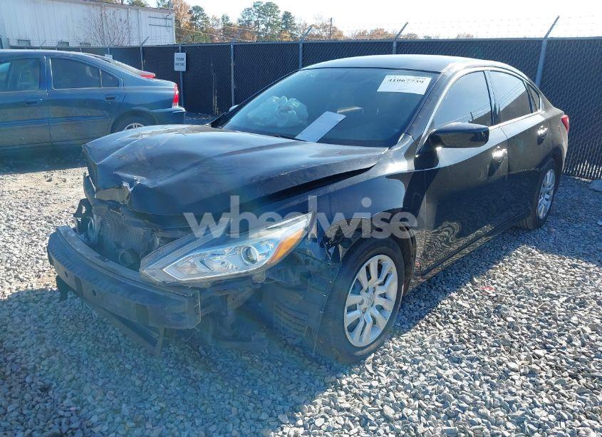 Photo 2 of 2017 Nissan Altima 2.5 S (VIN 1N4AL3AP5HN337454)