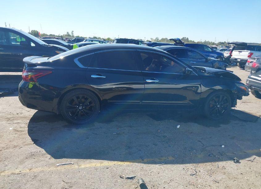 Photo 13 of 2017 Nissan Altima 2.5 SR (VIN 1N4AL3AP5HN341634)