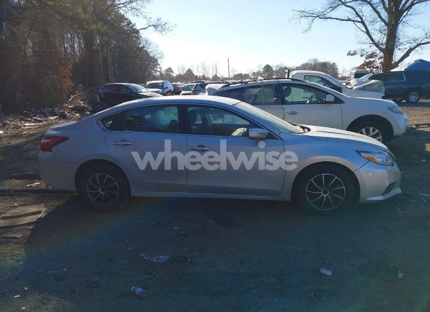 Photo 13 of 2017 Nissan Altima 2.5 S (VIN 1N4AL3AP5HN344047)