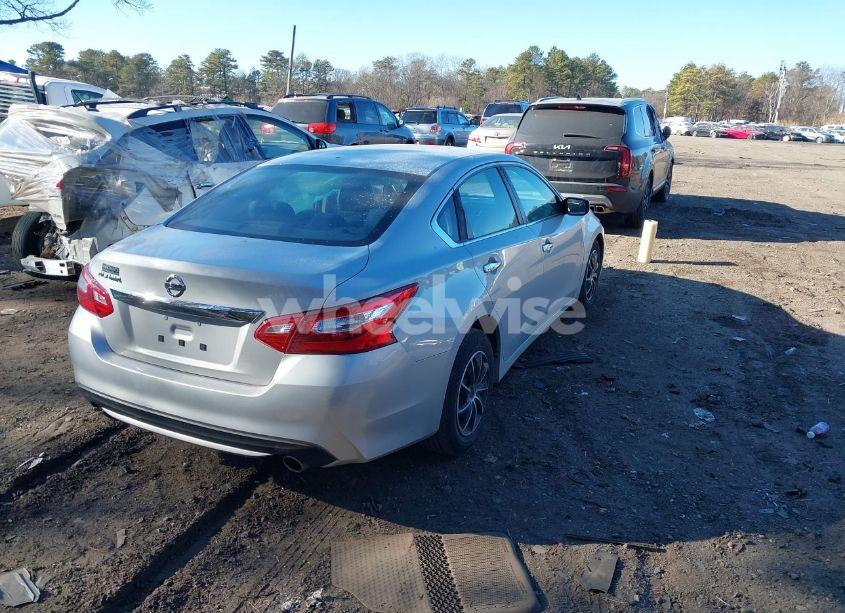 Photo 4 of 2017 Nissan Altima 2.5 S (VIN 1N4AL3AP5HN344047)