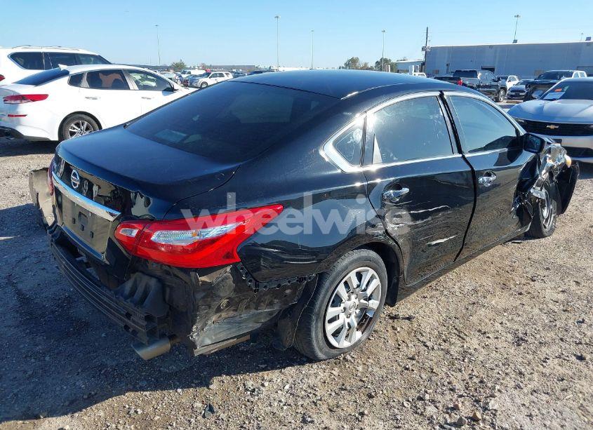 Photo 4 of 2017 Nissan Altima 2.5 S (VIN 1N4AL3AP5HN345537)