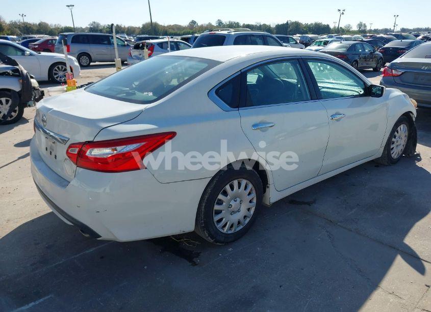 Photo 4 of 2017 Nissan Altima 2.5 S (VIN 1N4AL3AP5HN346994)