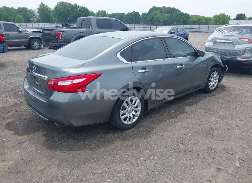 Photo 4 of 2017 Nissan Altima 2.5 S (VIN 1N4AL3AP5HN350673)