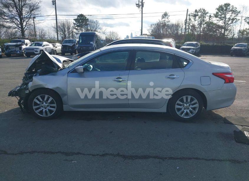 Photo 14 of 2017 Nissan Altima 2.5 S (VIN 1N4AL3AP5HN354769)