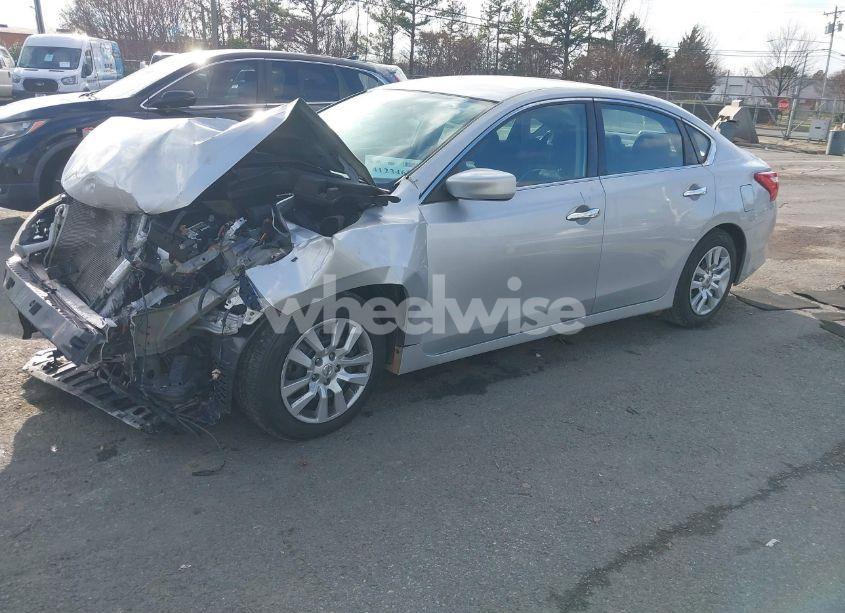 Photo 2 of 2017 Nissan Altima 2.5 S (VIN 1N4AL3AP5HN354769)