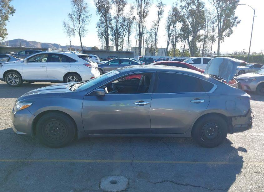 Photo 15 of 2017 Nissan Altima 2.5 S (VIN 1N4AL3AP5HN365920)
