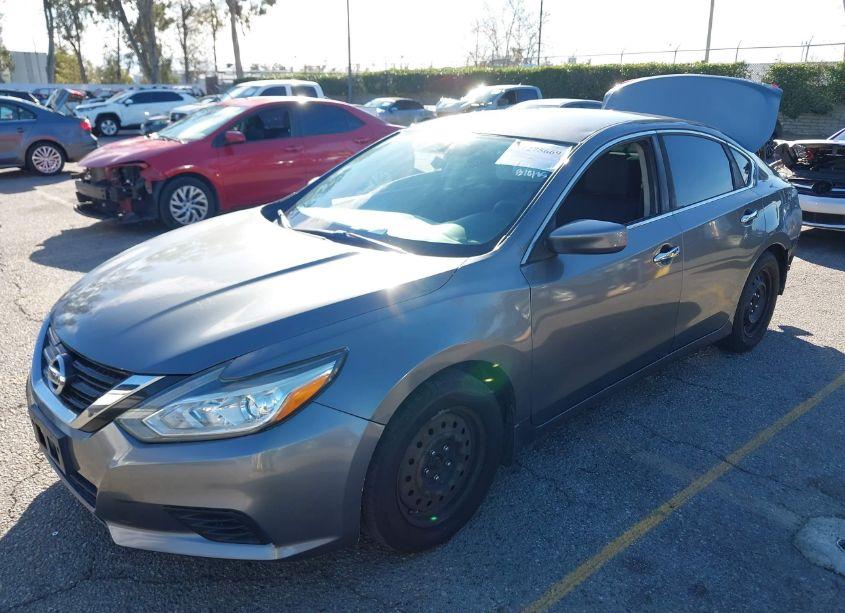 Photo 2 of 2017 Nissan Altima 2.5 S (VIN 1N4AL3AP5HN365920)