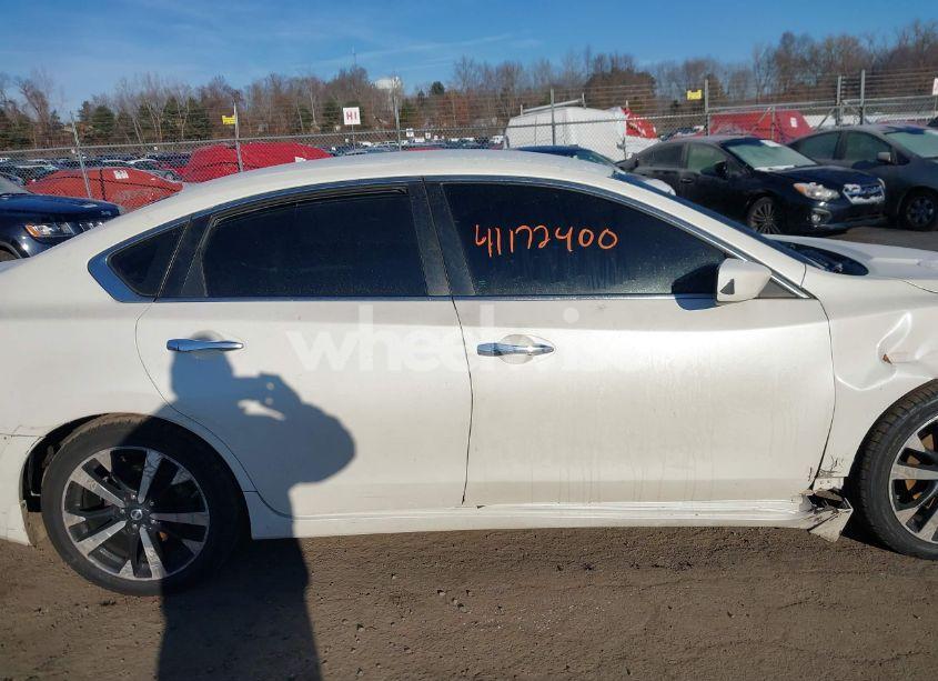 Photo 14 of 2018 Nissan Altima 2.5 SR (VIN 1N4AL3AP5JC112811)