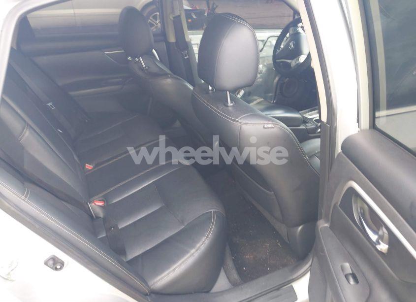 Photo 8 of 2018 Nissan Altima 2.5 SL (VIN 1N4AL3AP5JC161118)