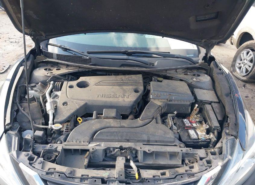 Photo 10 of 2018 Nissan Altima 2.5 SL (VIN 1N4AL3AP5JC164875)