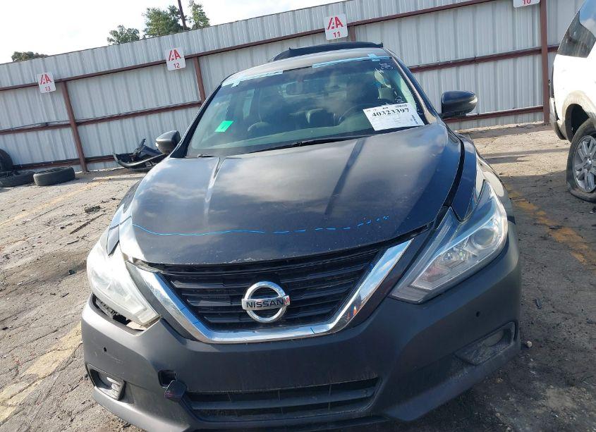 Photo 12 of 2018 Nissan Altima 2.5 SL (VIN 1N4AL3AP5JC164875)