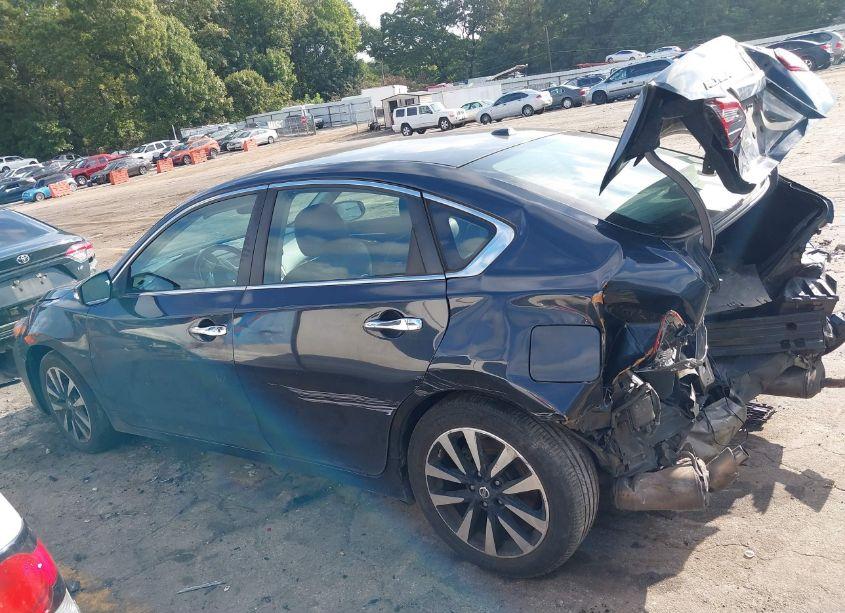 Photo 14 of 2018 Nissan Altima 2.5 SL (VIN 1N4AL3AP5JC164875)