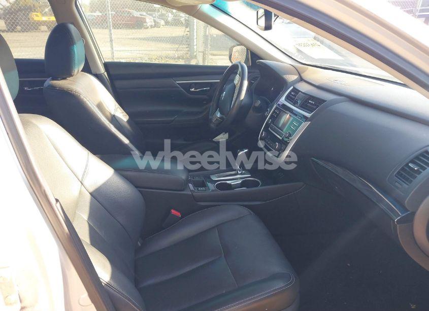 Photo 5 of 2018 Nissan Altima 2.5 SL (VIN 1N4AL3AP5JC171504)