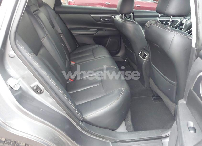 Photo 8 of 2018 Nissan Altima 2.5 SL (VIN 1N4AL3AP5JC183605)