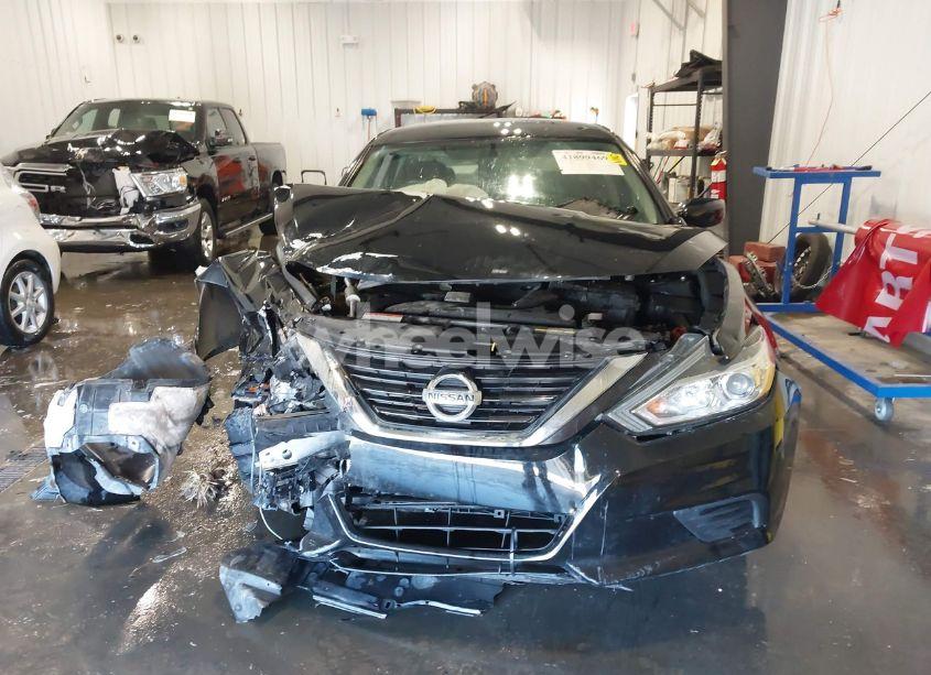 Photo 12 of 2018 Nissan Altima 2.5 S (VIN 1N4AL3AP5JC185905)