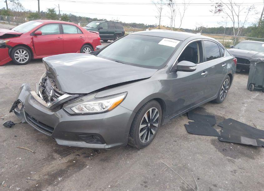 Photo 2 of 2018 Nissan Altima 2.5 SL (VIN 1N4AL3AP5JC191297)