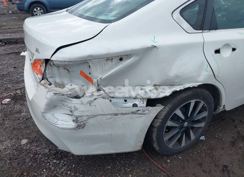 Photo 6 of 2018 Nissan Altima 2.5 SL (VIN 1N4AL3AP5JC192434)