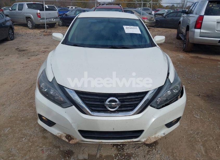 Photo 12 of 2018 Nissan Altima 2.5 SR (VIN 1N4AL3AP5JC192644)