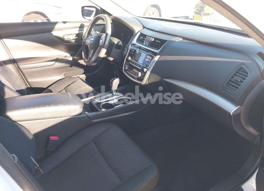 Photo 5 of 2018 Nissan Altima 2.5 SV (VIN 1N4AL3AP5JC192742)