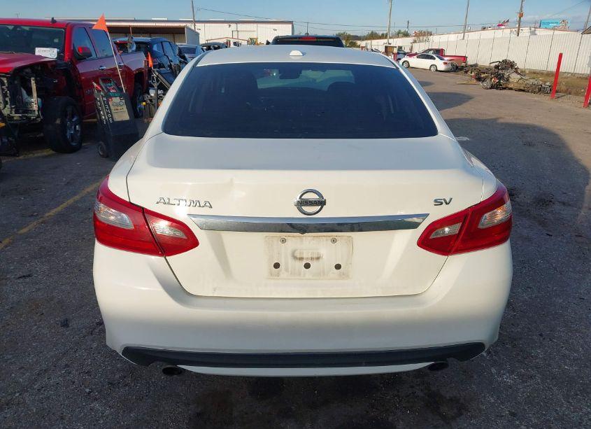Photo 15 of 2018 Nissan Altima 2.5 SV (VIN 1N4AL3AP5JC194720)