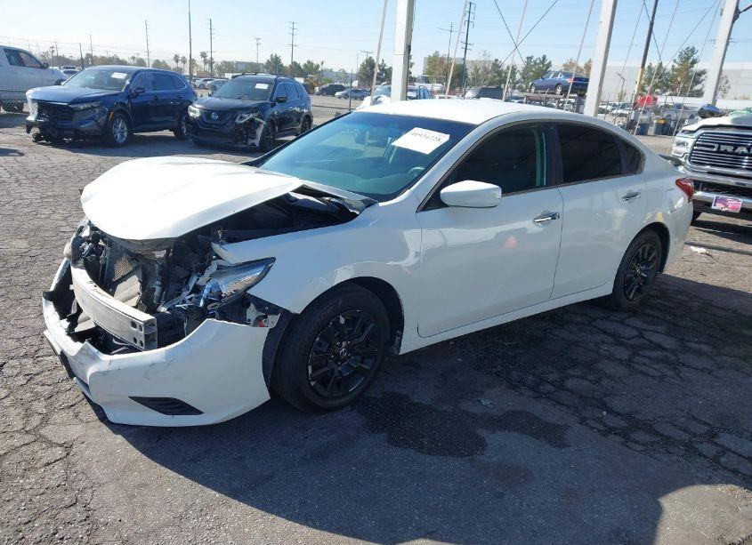 Photo 2 of 2018 Nissan Altima 2.5 S (VIN 1N4AL3AP5JC196631)