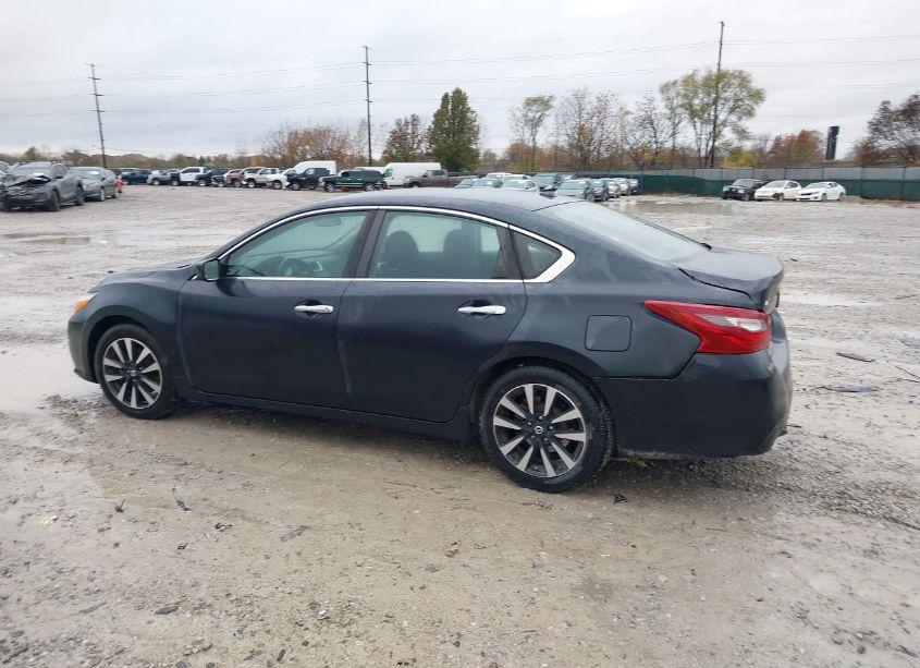Photo 14 of 2018 Nissan Altima 2.5 SV (VIN 1N4AL3AP5JC198718)