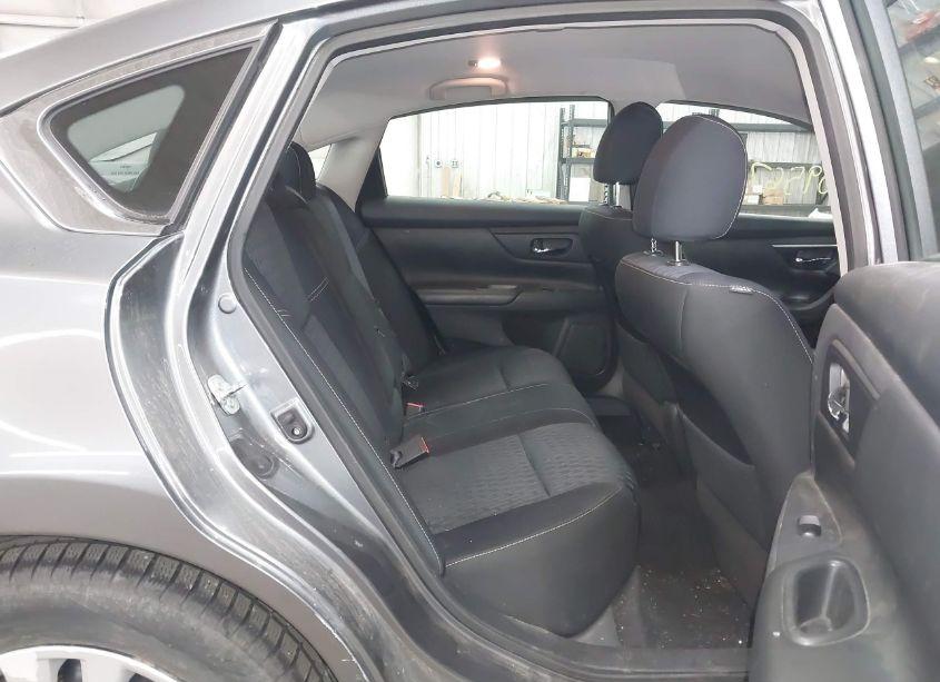 Photo 8 of 2018 Nissan Altima 2.5 S (VIN 1N4AL3AP5JC201052)