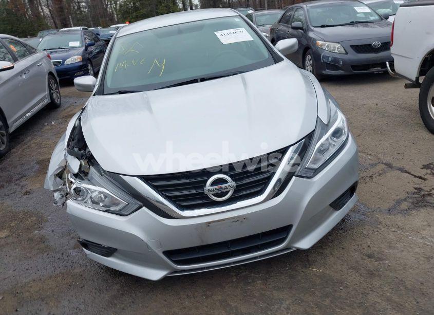 Photo 12 of 2018 Nissan Altima 2.5 S (VIN 1N4AL3AP5JC206851)