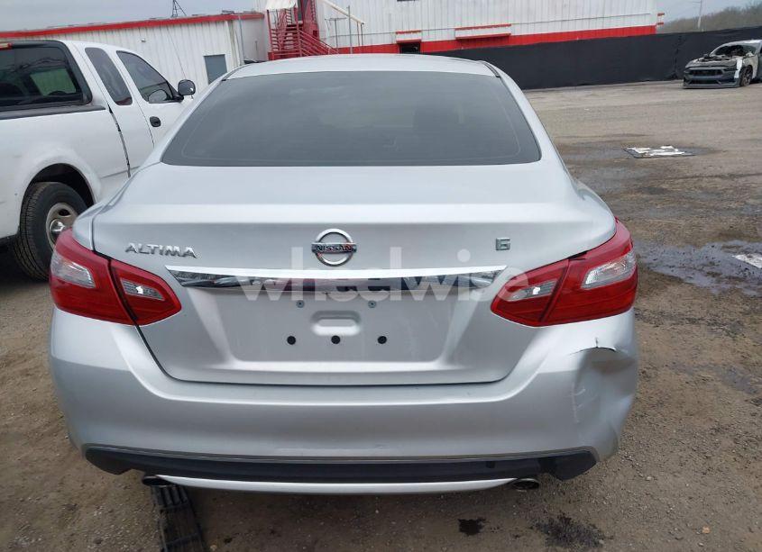 Photo 16 of 2018 Nissan Altima 2.5 S (VIN 1N4AL3AP5JC206851)